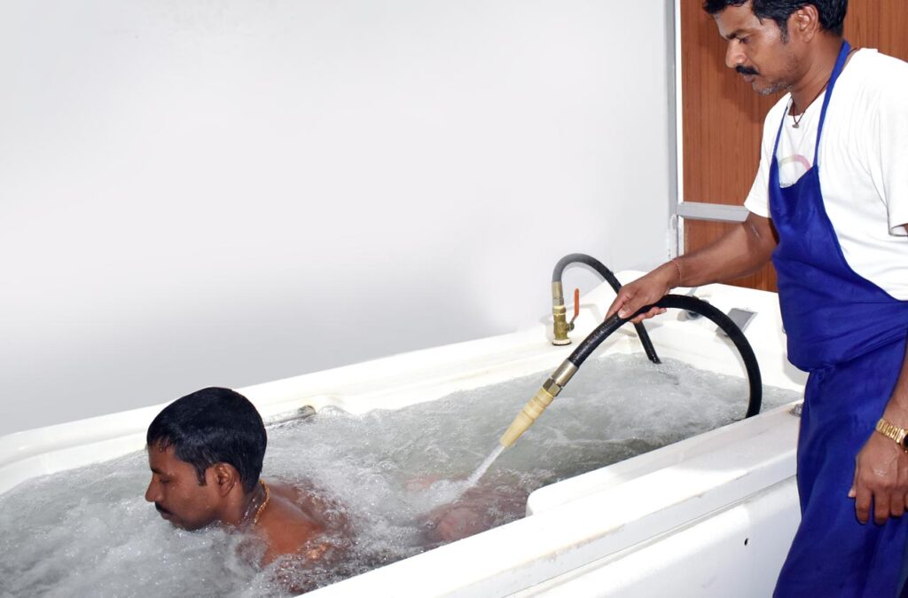 Hydro Therapty Prakrthi Best Naturopathy Hospital In Kerala   JacuzziBath2 1024x674 